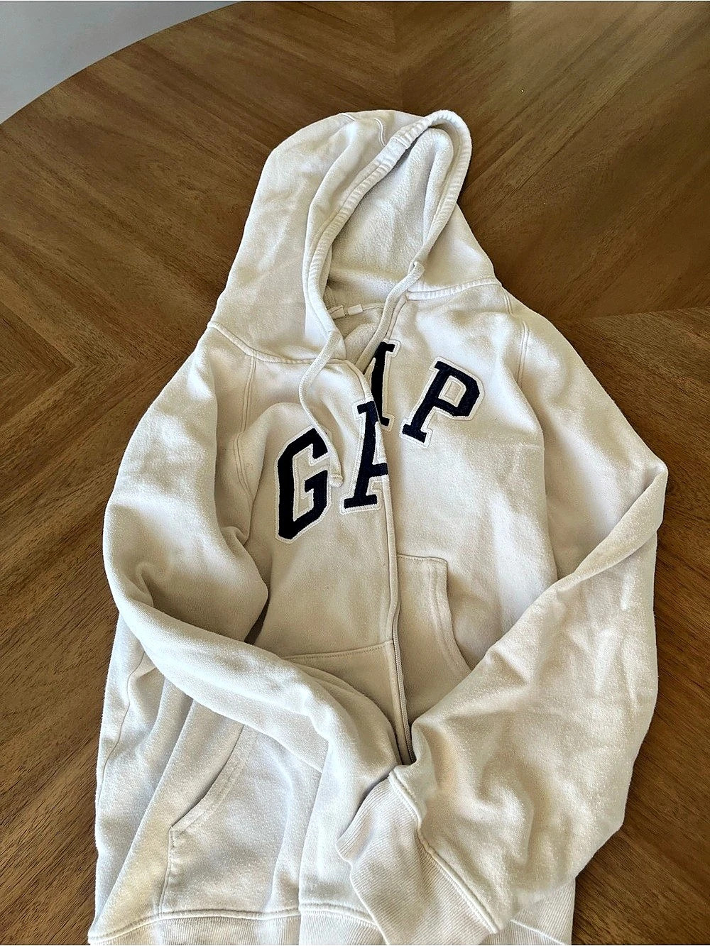 GAP Arch Logo Zip Hoodie in Cream